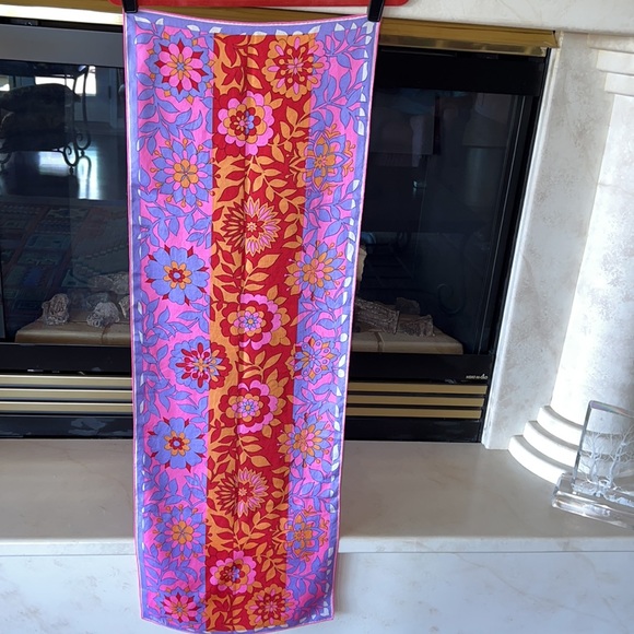 Vintage Vera Oblong Scarf Vivid Print - Picture 6 of 11